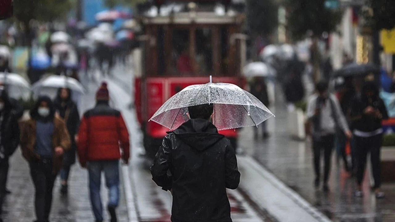İstanbul'da sağanak yağışın biteceği gün için tarih verildi! Güneşli günler geri dönüyor - 1. Resim