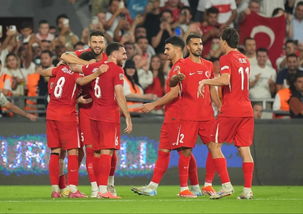 İzlanda-Türkiye maçının biletleri 1 Ekim Salı günü saat 13.00'de satışa çıkacak - 1. Resim