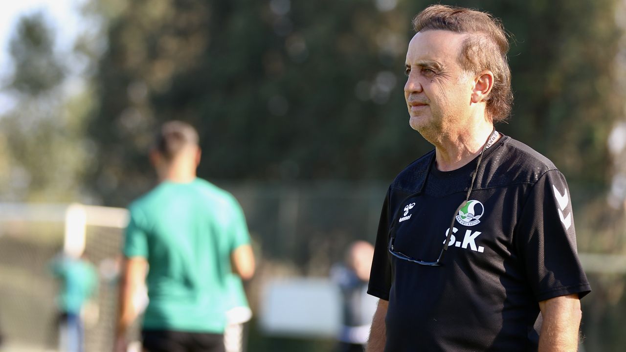 Sakaryaspor&#039;da Suat Kaya ile yollar ayrılıyor: Yerine gelecek isim belli oldu!