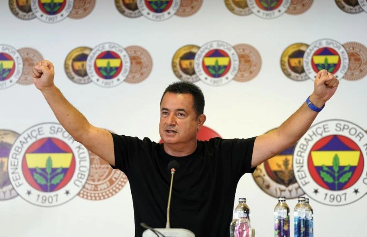 Fenerbahçe Asbaşkanı Acun Ilıcalı'dan Galatasaray'a olay gönderme: "Okan Buruk doğru söylüyor!"