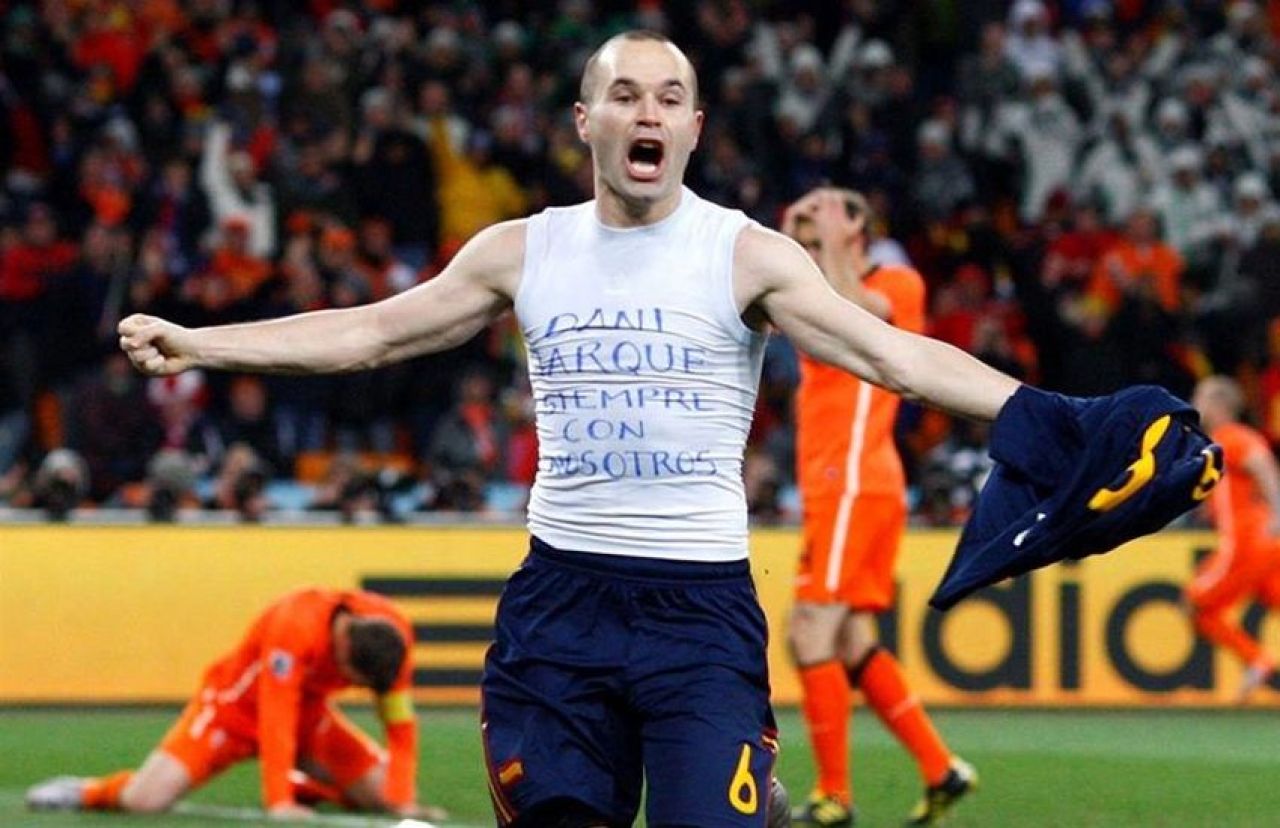 Futboldan bir yıldız daha kayıyor: Andres Iniesta'dan emeklik kararı! - 1. Resim