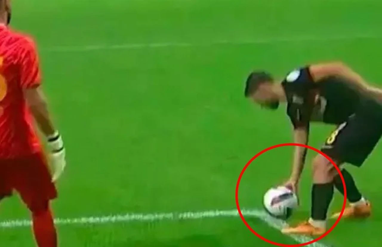 Kayserispor - Beşiktaş maçının tartışmalı pozisyonlarını eski hakemler değerlendirdi - 2. Resim