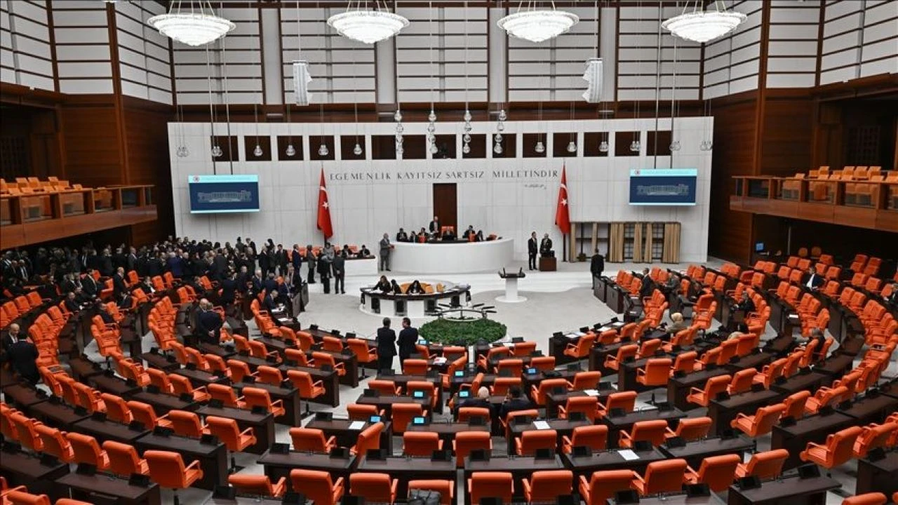 Mecliste 766 yasama dokunulmazlığı tezkeresi bulunuyor - 1. Resim