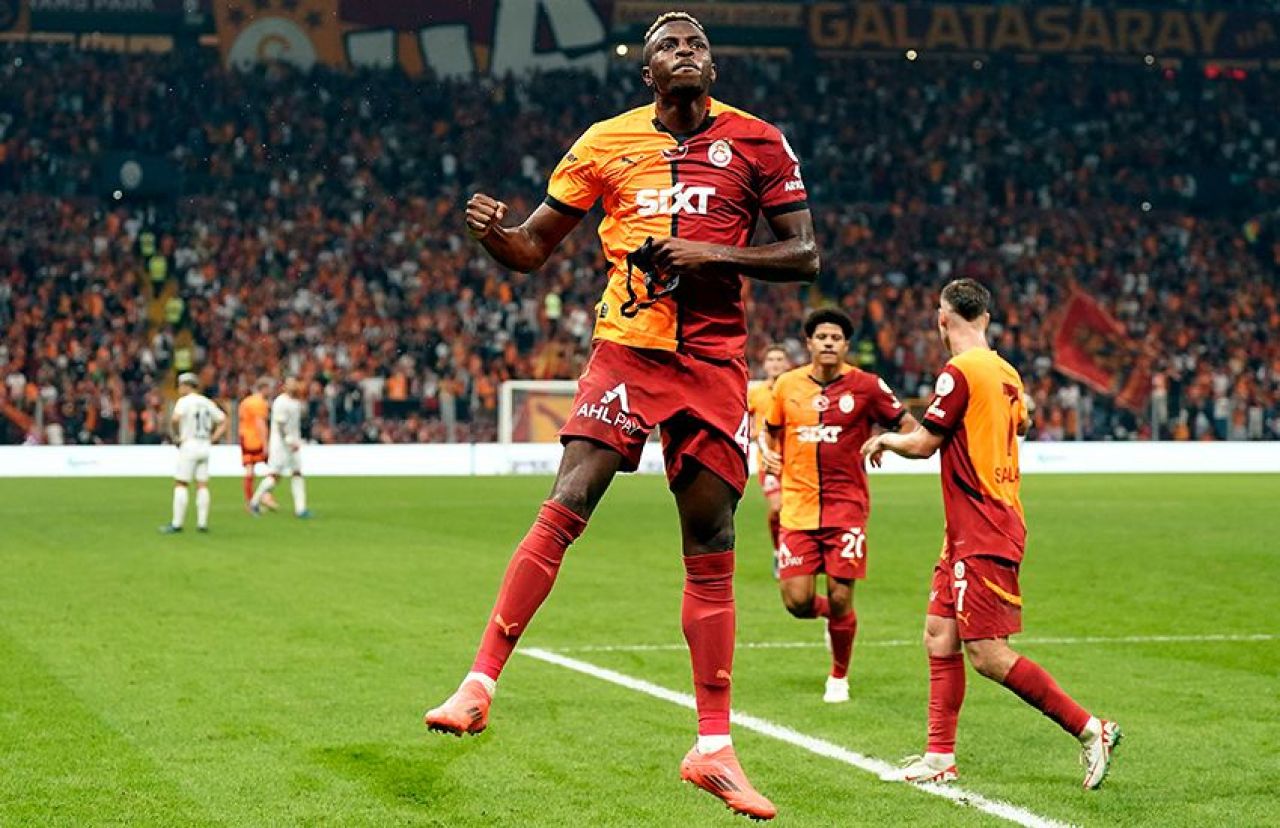 Victor Osimhen, Galatasaray'ın genç yıldızına hayran kaldı: 