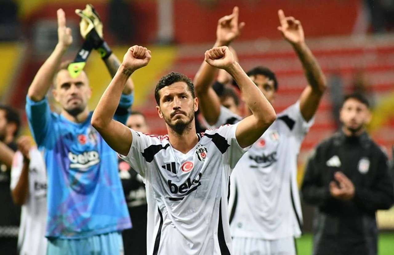 Beşiktaş, UEFA Avrupa Ligi'ndeki ilk galibiyetini almak istiyor! İşte Eintracht Frankfurt maçı muhtemel 11'i - 1. Resim