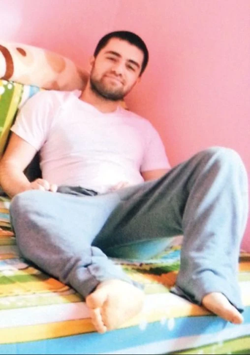 Cem Garipoğlu'nun mezarının açılması öncesi dikkat çeken hareketlilik! Fethi kabir öncesi taşıdılar - 4. Resim