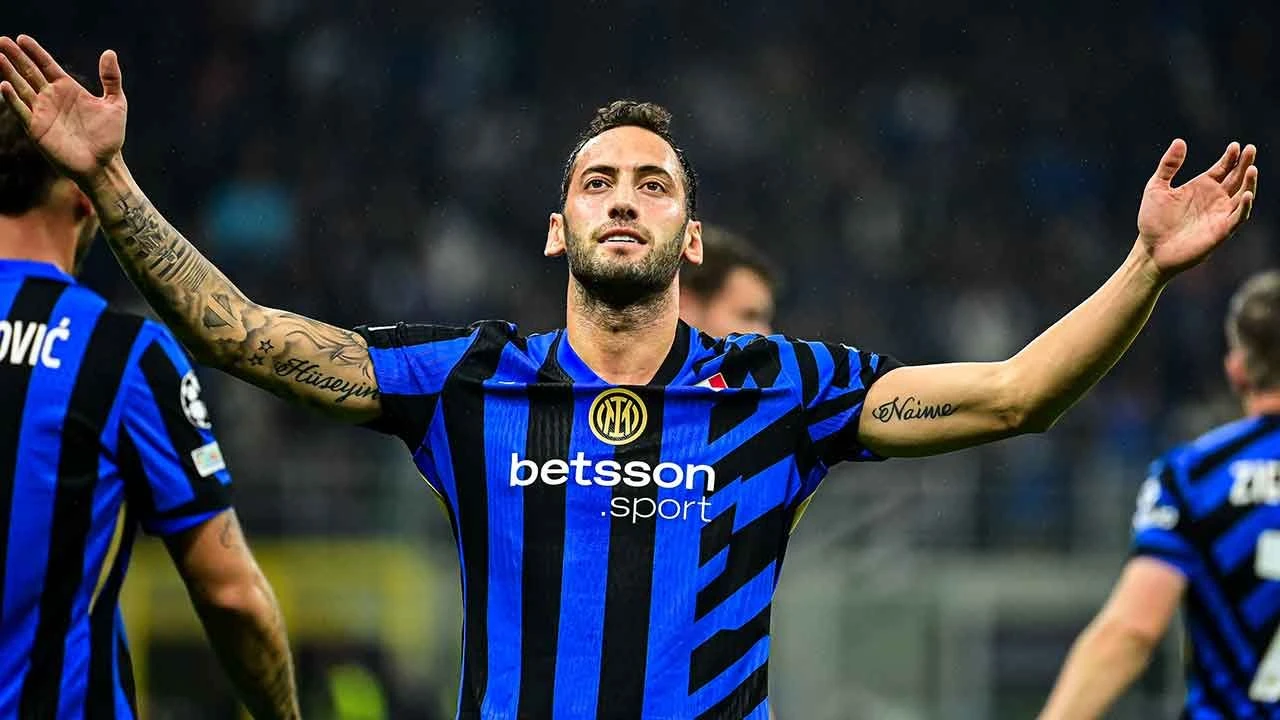 Şampiyonlar Ligi'nde Hakan Çalhanoğlu rüzgarı: Enfes frikik golü! - 2. Resim