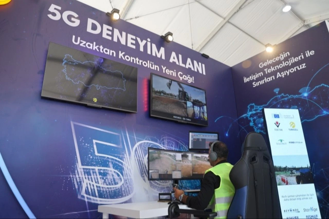 Turkcell, 5G ile Adana'dan Gebze'deki iş makinesini uzaktan kontrol etti - 1. Resim