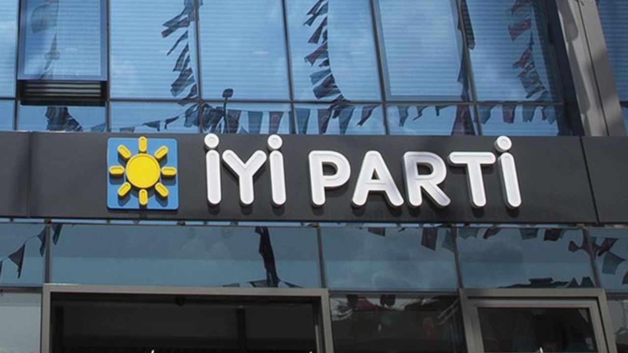 İYİ Parti&#039;de istifaların ardı arkası kesilmiyor! Kayseri&#039;nin ardından Cizre&#039;den de toplu istifa geldi