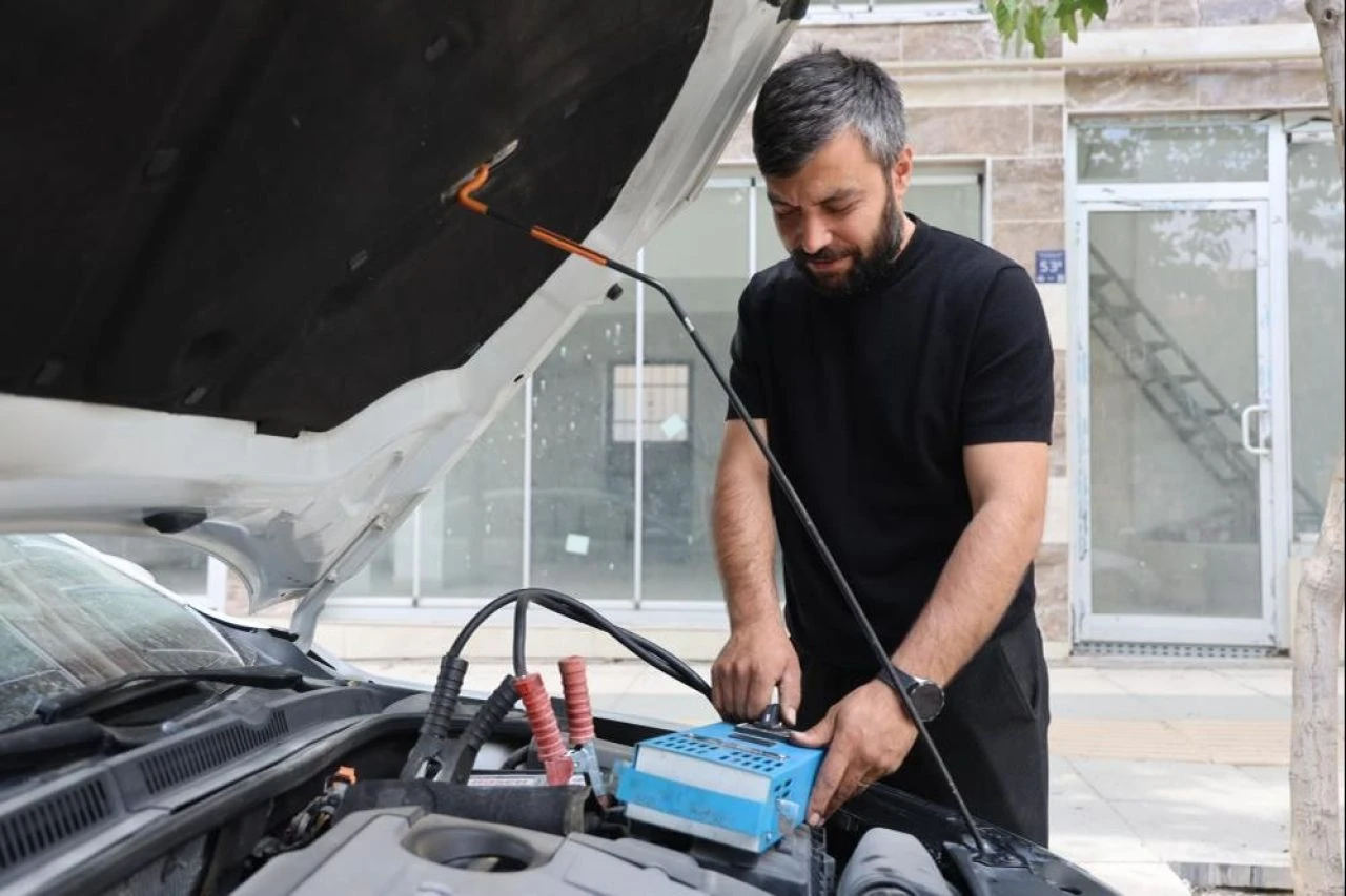 Oto elektrik ustasından araç sahiplerine uyarı: 3 bin liralık masraftan kaçıp 50 bin liradan olmayın - 1. Resim