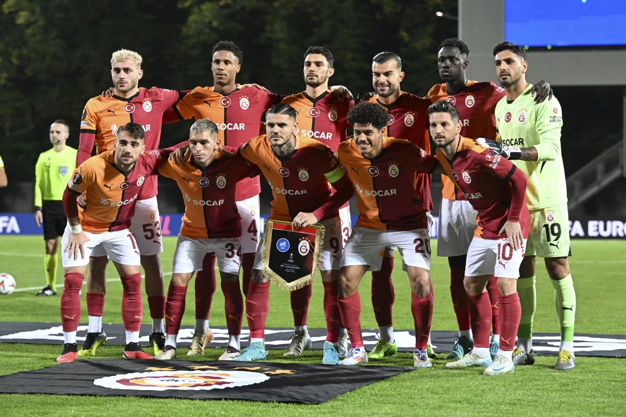 Rigas Skola - Galatasaray maçı canlı anlatım - 2. Resim