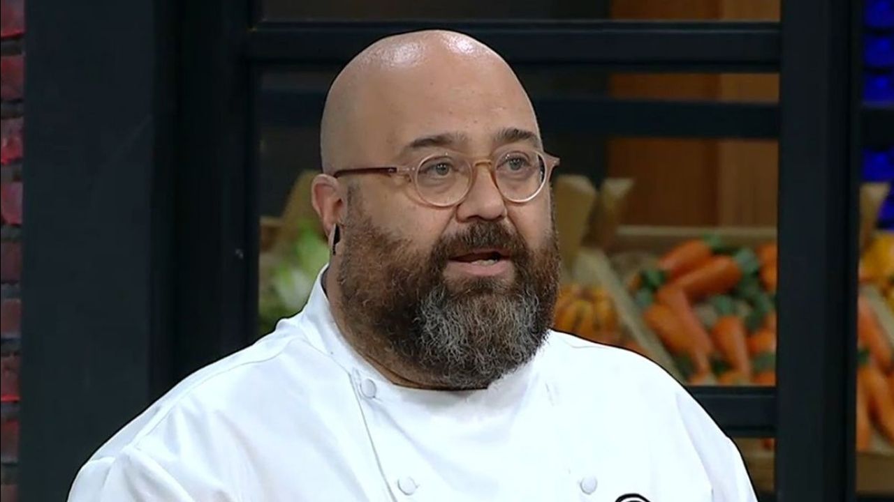 MasterChef jürisi Somer Şef’in kombini sosyal medyanın gündeminde! Herkes link istedi