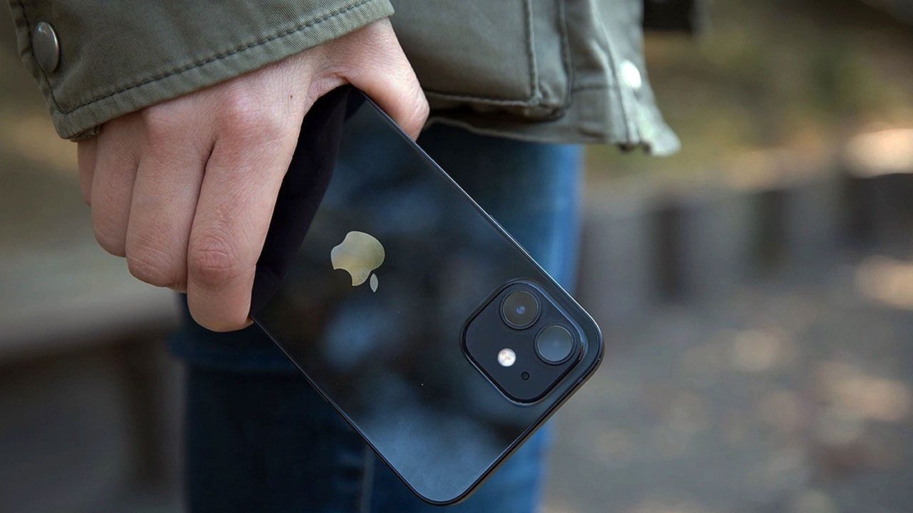 Telefonunu sürekli başkasına verenler dikkat! iPhone'a yeni özellik geliyor - 1. Resim