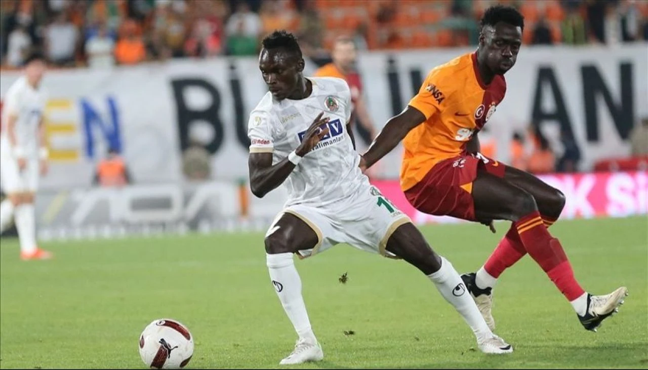 Alanyaspor'un teknik direktörü Fatih Tekke 2023 yılında göreve geldi - 3. Resim
