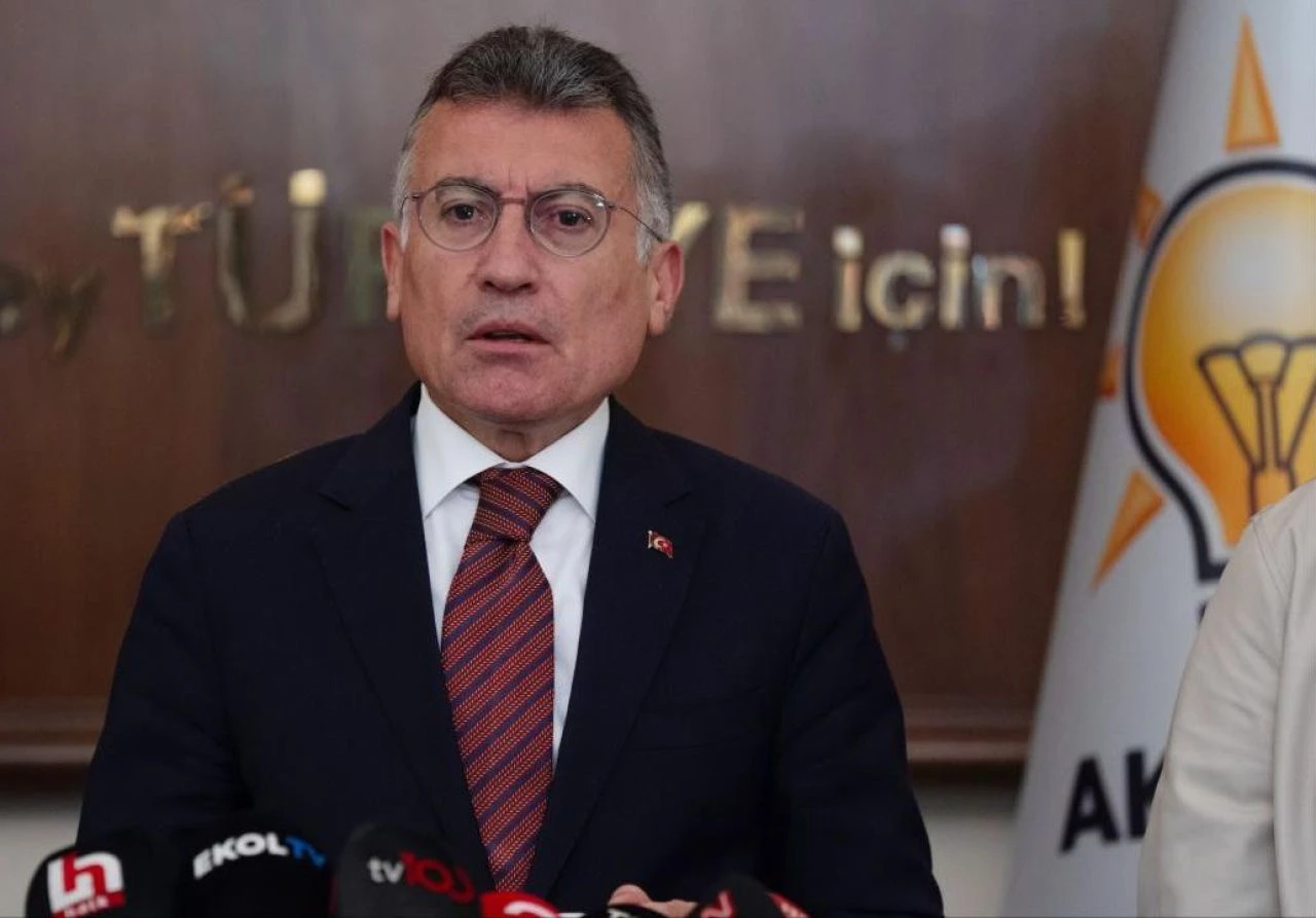 Emeklilik sisteminde yaş değişikliği! AK Parti'den açıklama geldi: En düşük maaş... - 1. Resim