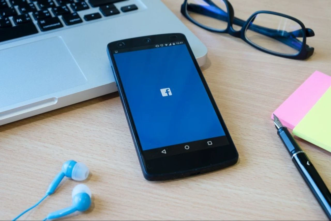 Facebook sil baştan değişti! Zuckerberg’i yeniden ‘zengin’ yapan karar!  - 4. Resim