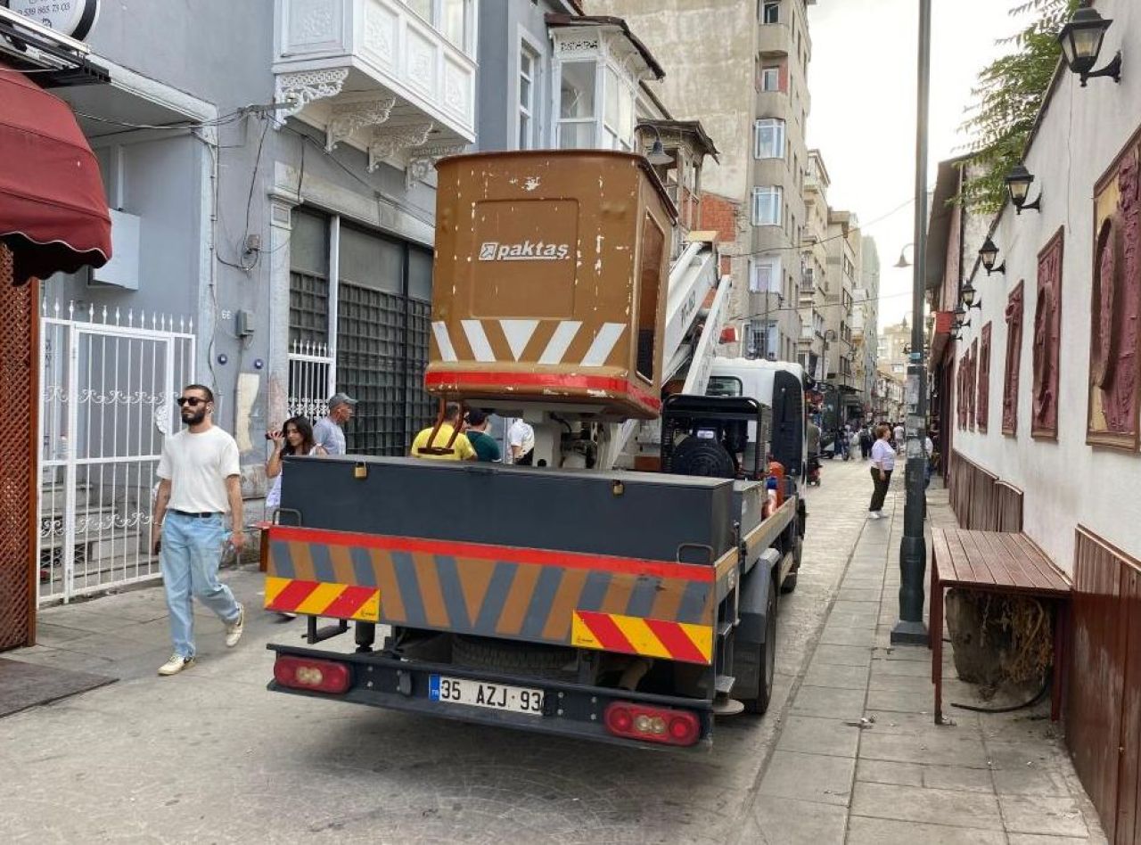 İzmir'de korku evindeki cansız mankenler toplatıldı!  - 2. Resim