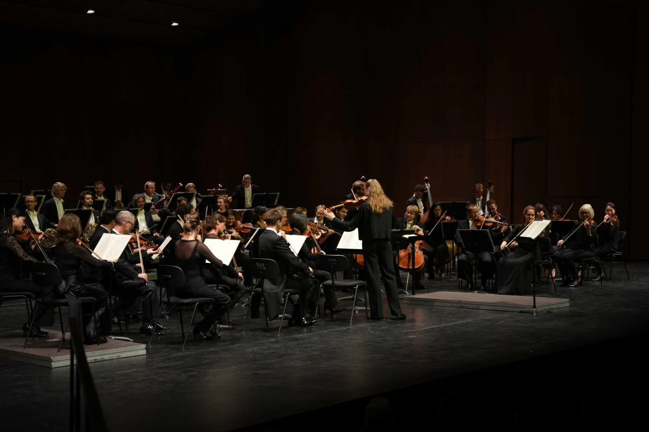 Kültür Yolu Festivali’ne yoğun ilgi! İstiklal Caddesi ve AKM’de metrelerce kuyruk oluştu