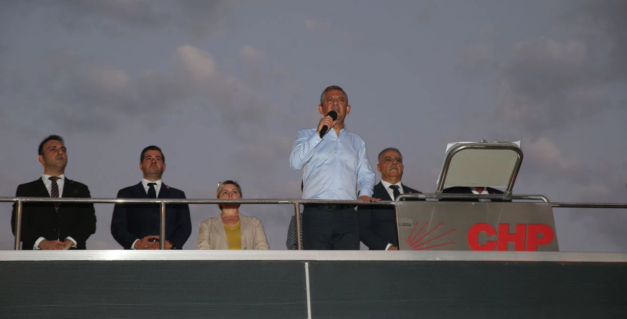 Özgür Özel'den Hatay özrü: İçimizde büyük yara oldu! - 2. Resim