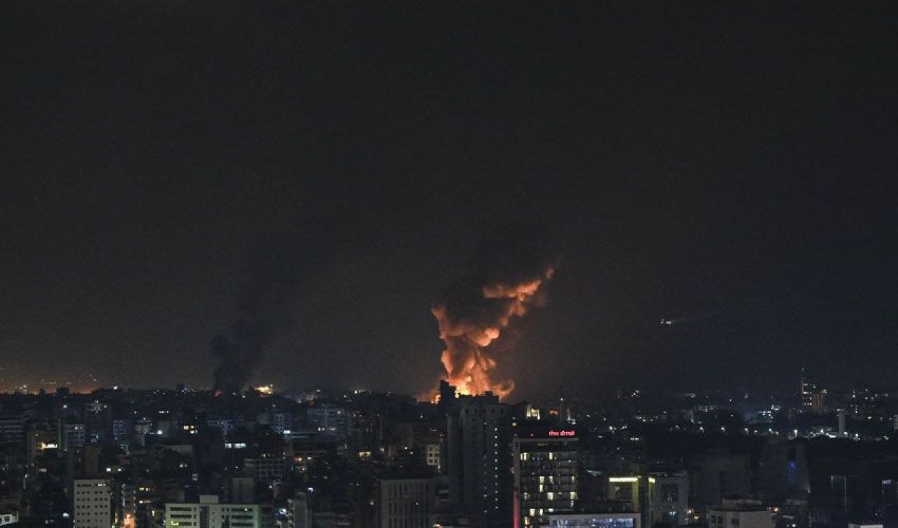 Son dakika | Macron'un çağrısı Netanyahu'yu çıldırttı! Lübnan aralıksız bombardıman altında - 3. Resim