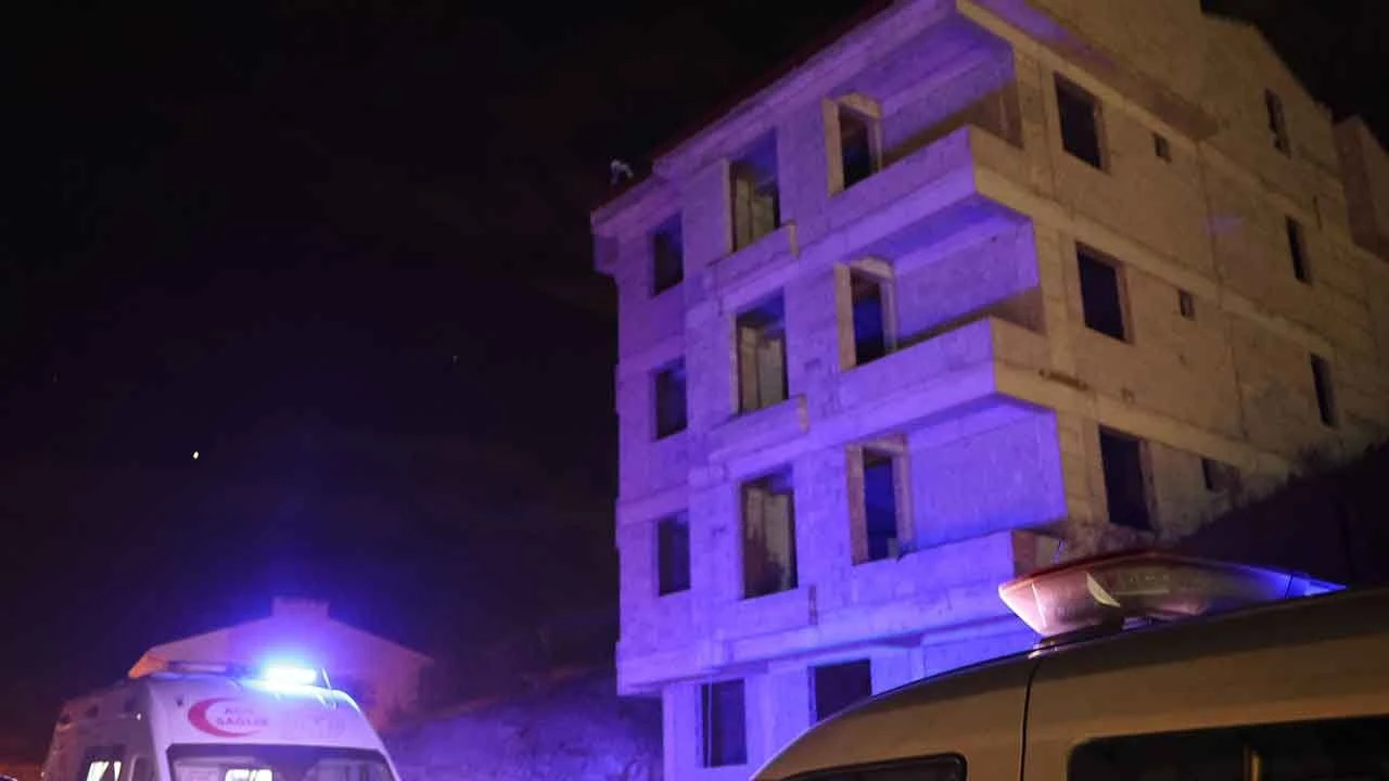 Eşiyle tartıştıktan sonra intihara kalkıştı! İkna çabası bir saat sürdü - 1. Resim