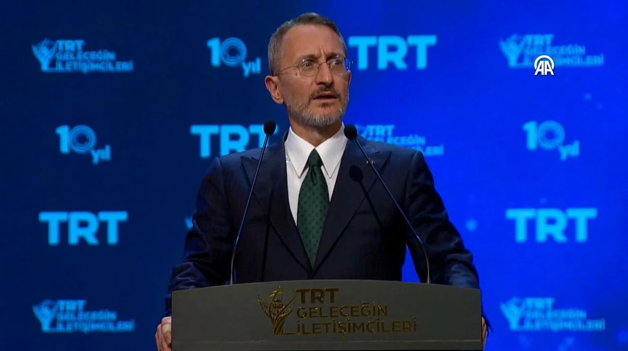 Fahrettin Altun resmen açıkladı! Sosyal medya için düğmeye basılıyor: Teyit mekanizması ile yetinemeyiz