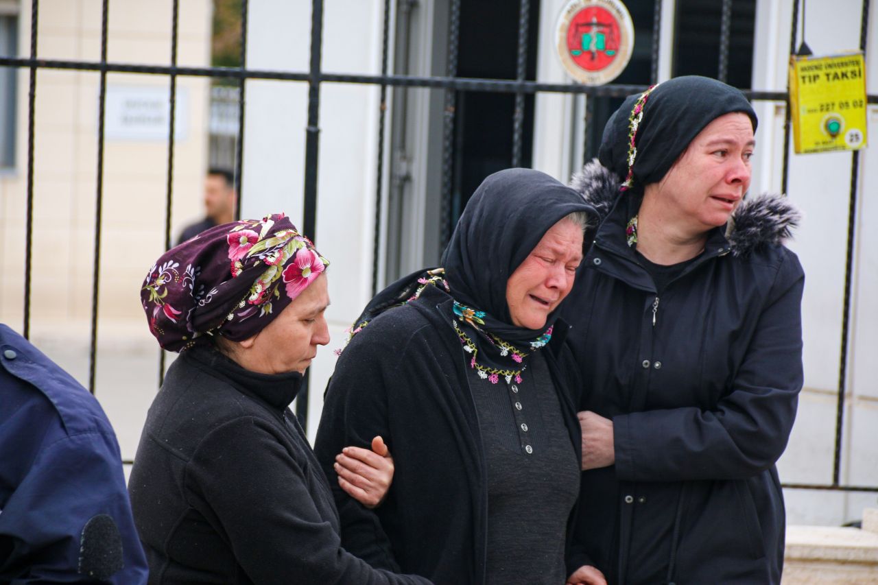 Önce kıskandığı baldızını öldürdü, sonra eşiyle ilişki yaşamak isteyen kuryeyi! Korkunç cinayetlerdeki detaylar kan dondurdu - 4. Resim