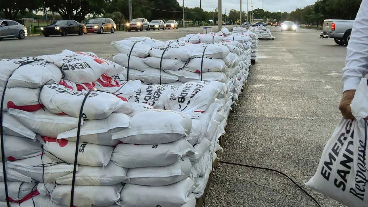 ABD'de Milton Kasırgası kapıda! Son 100 yılın en kötüsü olacak: 'Ölüm kalım meselesi...'