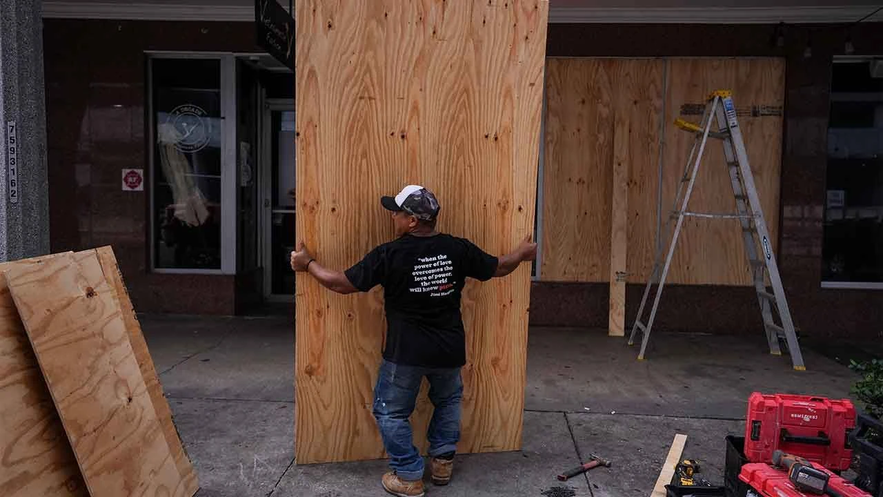 ABD'de Milton Kasırgası kapıda! Son 100 yılın en kötüsü olacak: 'Ölüm kalım meselesi...'