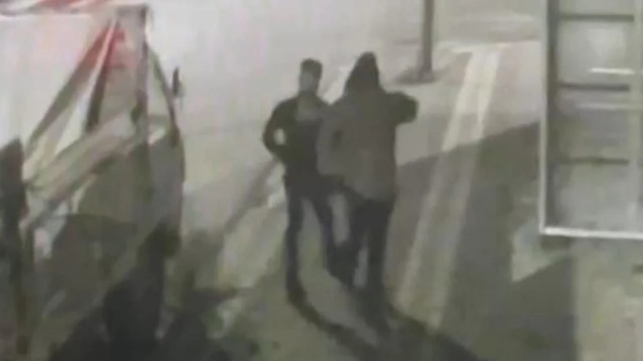 Sultangazi’de ilginç hırsızlık! Delil bırakmamak için öyle bir şey yaptılar ki...