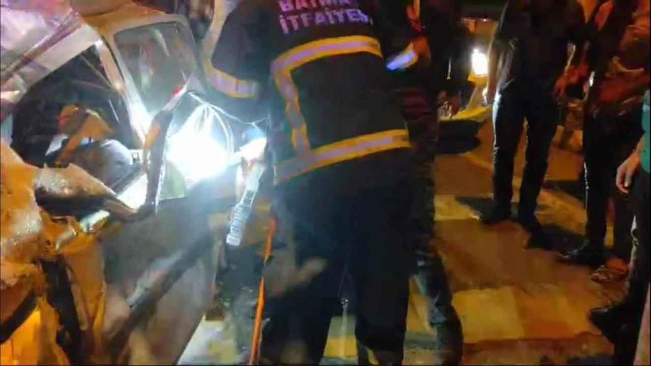 Batman'da feci kaza: Ölü ve yaralılar var! - 1. Resim