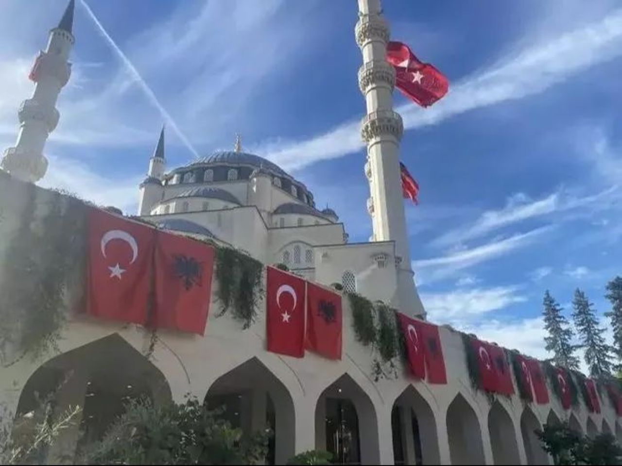 Cumhurbaşkanı Erdoğan'dan Arnavutluk ve Sırbistan'a ziyaret! Yoğun diplomasi trafiği... - 3. Resim