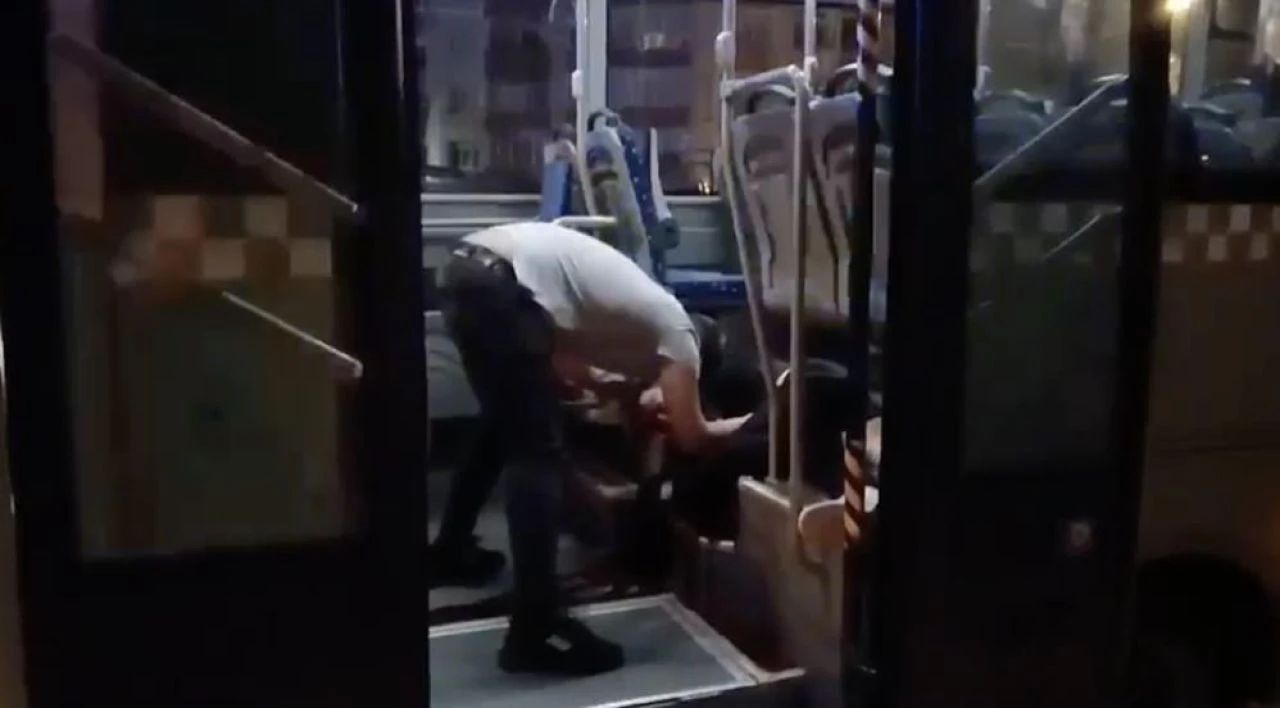 Kocaeli'nde halk otobüsünde saldırı: Yolcuların gözü önünde böyle öldürdü! - 3. Resim