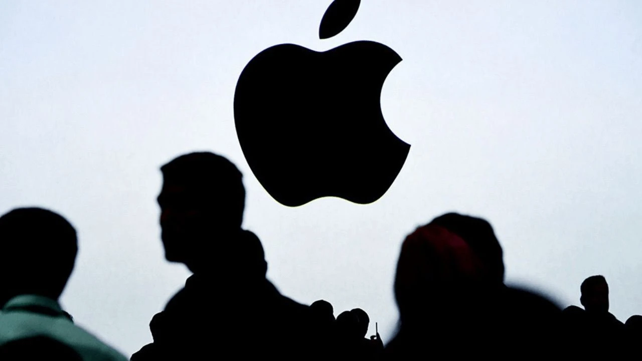 İnsanlar almak için sıraya girmişti! Apple, 10 yıllık iPhone modelinin fişini çekti - 3. Resim