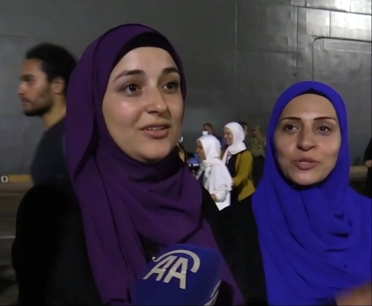 Lübnan'dan gelen gemiden yolcular tahliye edildi: O anları böyle anlattılar!