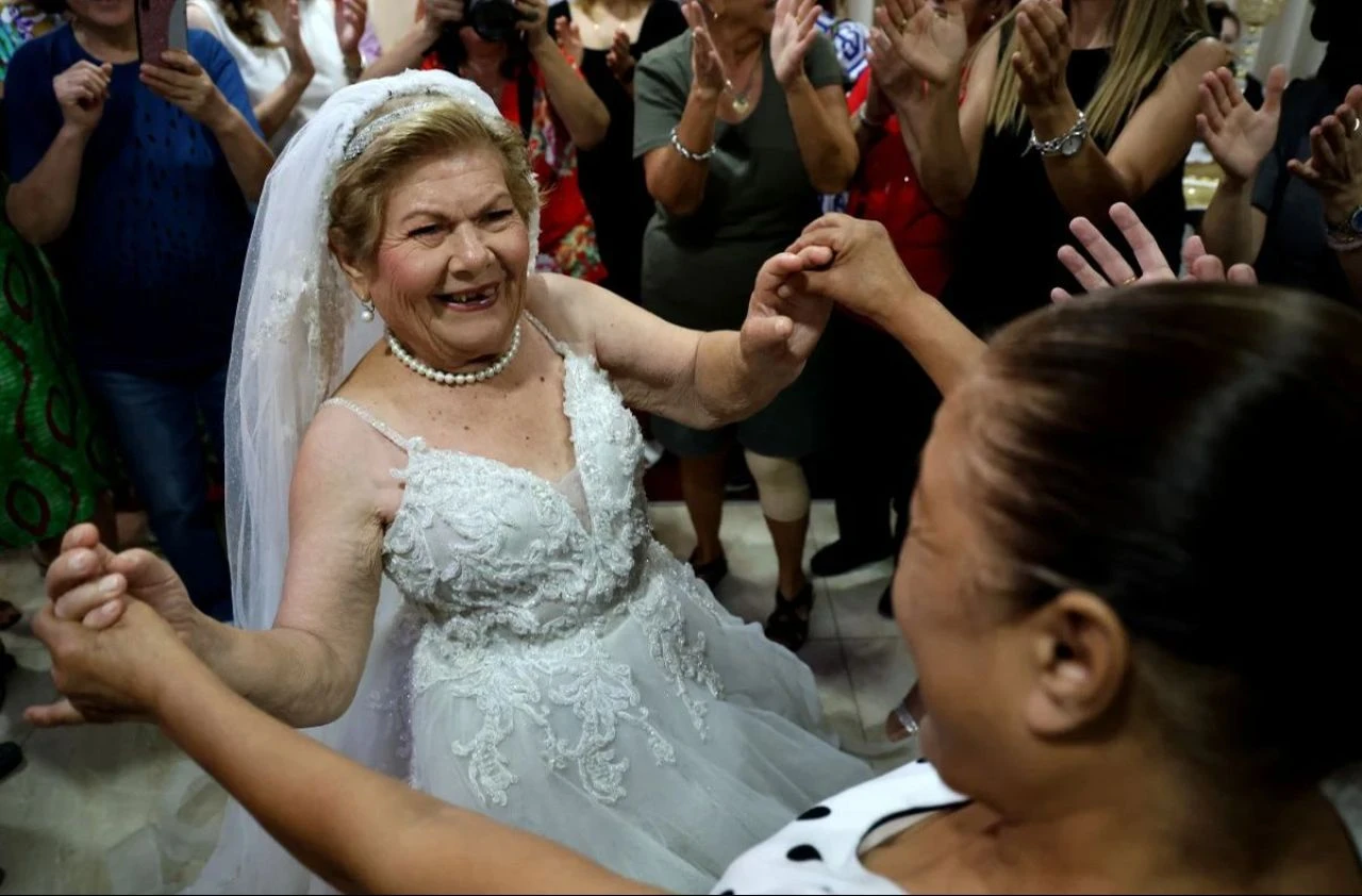 Platonik aşkına kavuşamayınca hiç evlenmedi! 83 yaşında damatsız düğün yaptı - 2. Resim