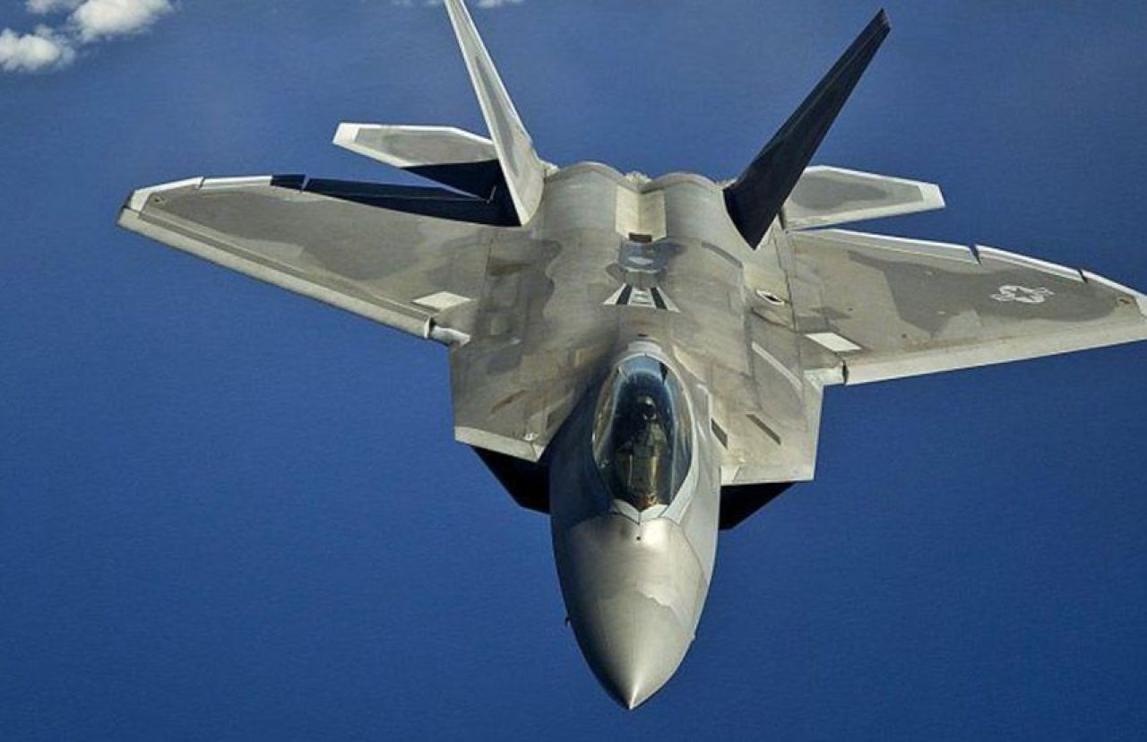 Rusya'yı şoke eden tehlike! F-22 Raptor'un en dişli rakibi Su-57 risk altında - 2. Resim