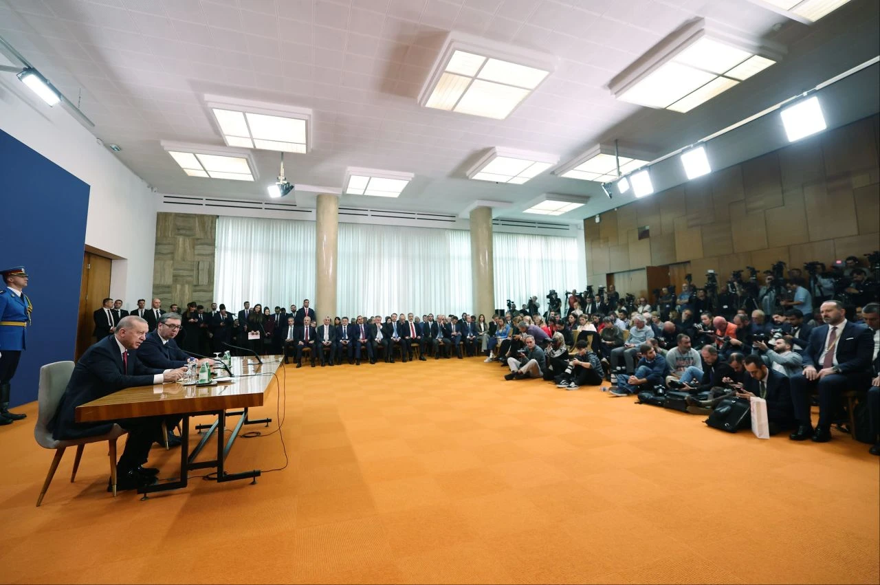 Son dakika | Cumhurbaşkanı Erdoğan Sırbistan'da! 11 kritik anlaşmaya imzalar atıldı: 'Altın çağı yaşıyoruz' - 1. Resim