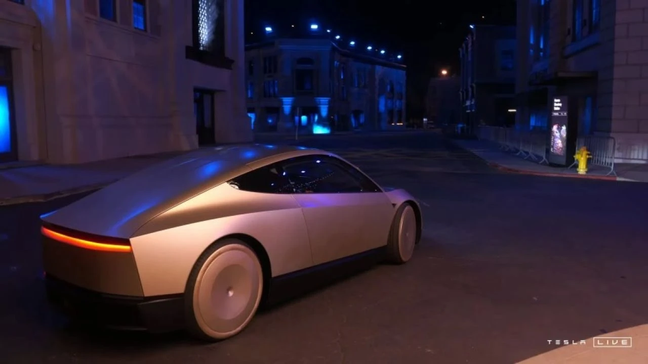 Tesla'nın yeni aracı Cybercab'ın ne zaman çıkacağını Elon Musk duyurdu - 1. Resim