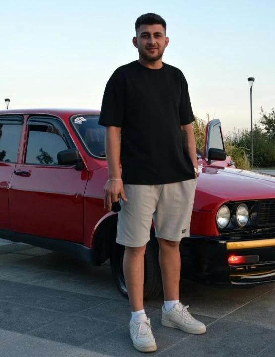 Toros'u ver, iPhone 16 Pro Max'i al: Takas dediğin böyle olur - 2. Resim