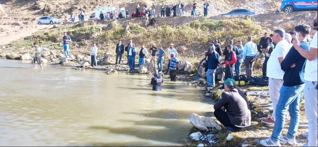 Bitlis'te kahreden olay! Kaplıcaya giren baba ve oğlu feci şekilde hayatını kaybetti - 2. Resim