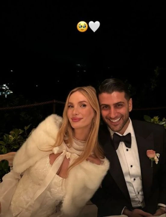 Reynmen, Emire Cansu Kurtaran ile evlendi! İtalya'da romantik düğün - 1. Resim