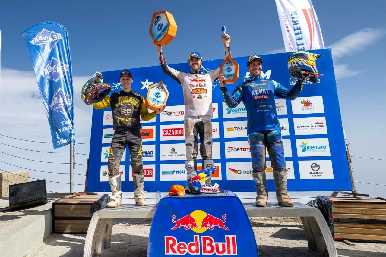 Sea To Sky’ı zirvede tamamlayan Alman sporcu Manuel Lettenbichler oldu!