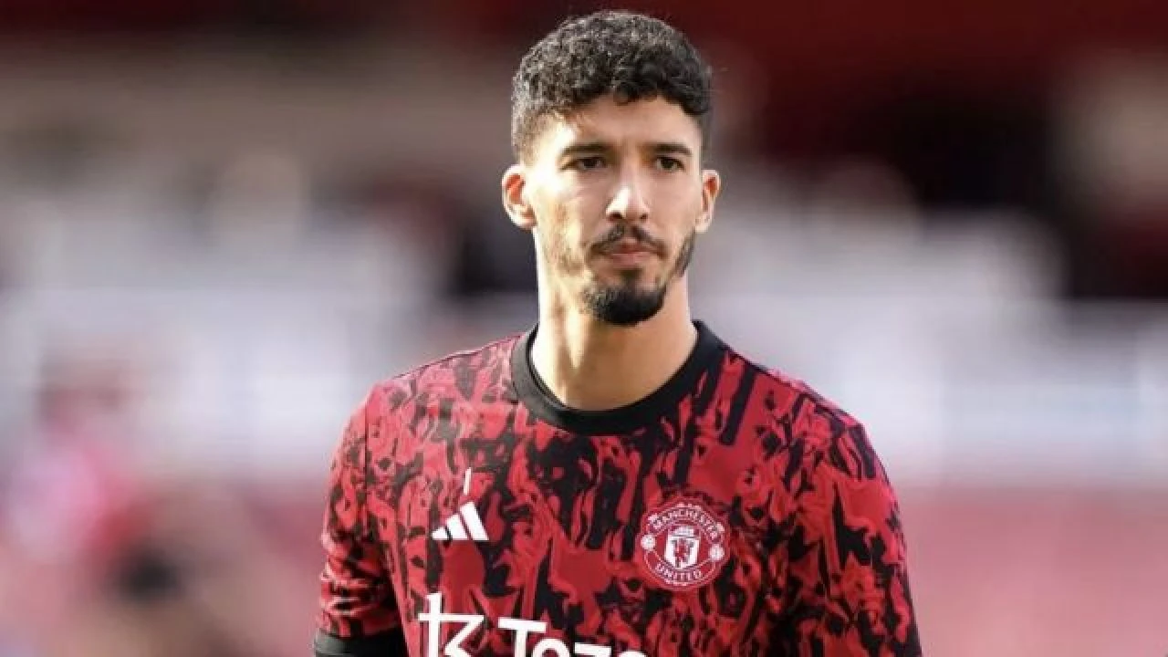 Son dakika: Altay Bayındır'a büyük ayıp! Hocası ErikTen Hag... - 3. Resim