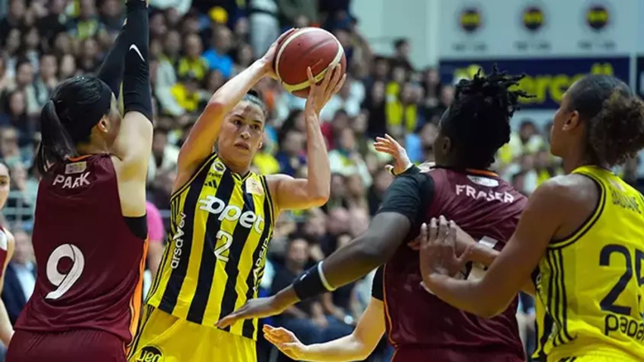 Fenerbahçe Opet, Galatasaray Çağdaş Faktoring&#039;i 82-73 yendi!