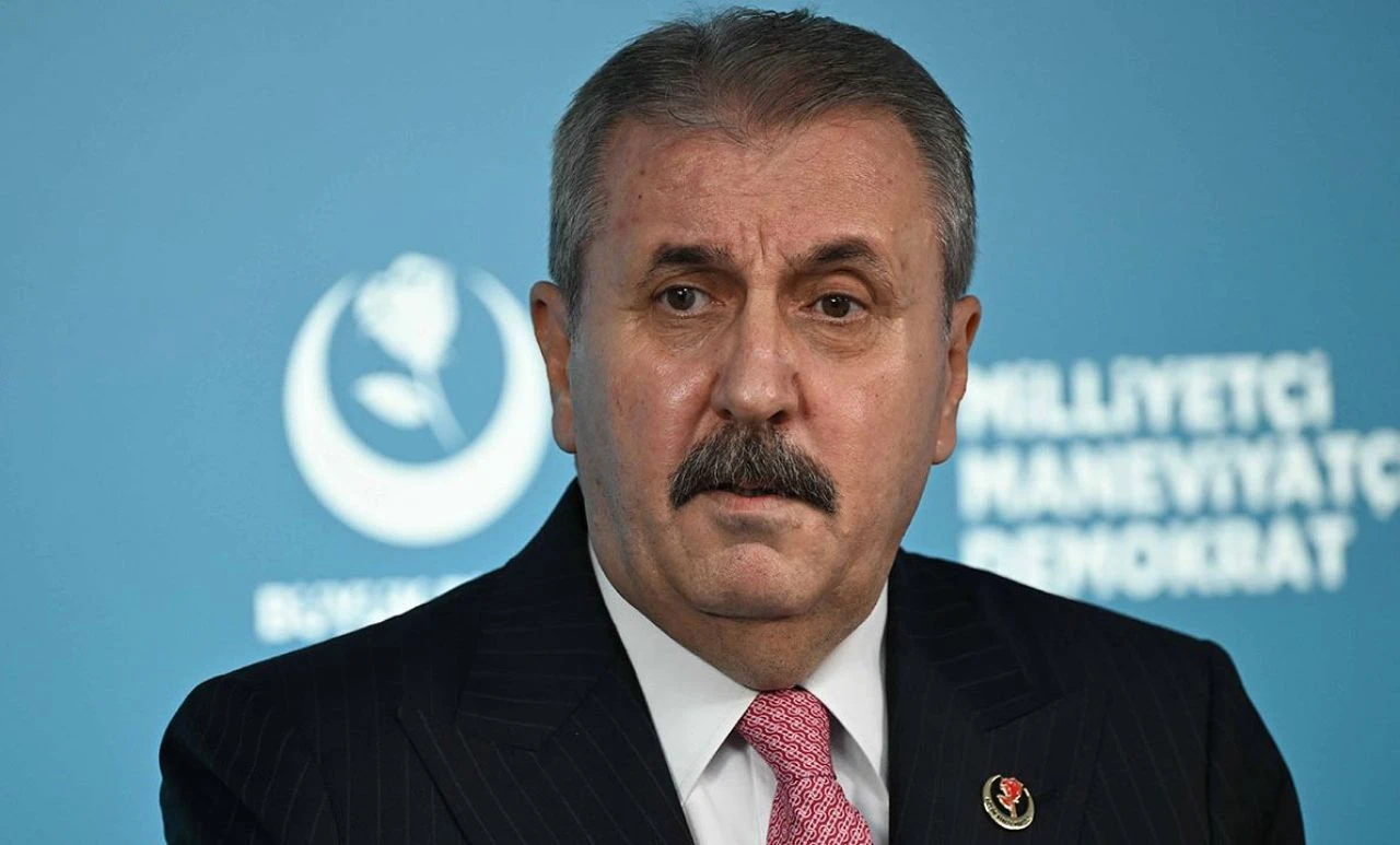 Mustafa Destici kredi kartına 750 TL'lik 'savunma sanayii' vergisini savundu: Vermezsen sonumuz Suriye gibi olur