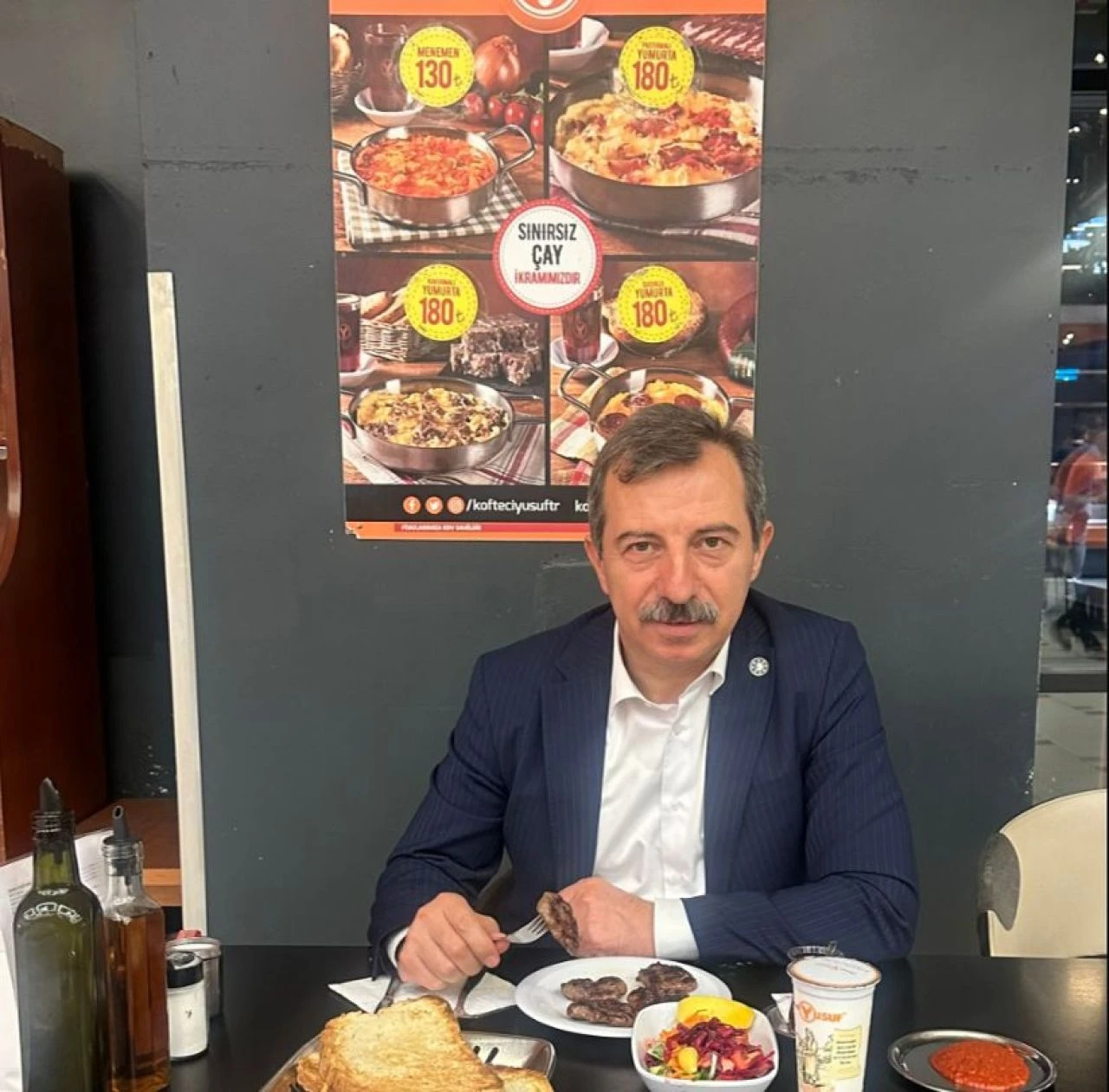 Mustafa Sarıgül'den Köfteci Yusuf'a destek: En görkemli şubeni Erzincan'da açacağız