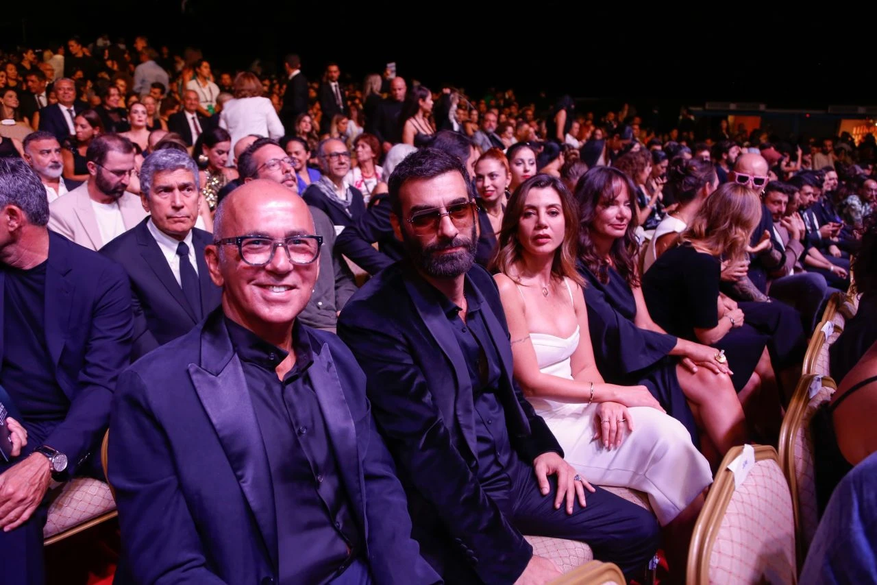 Antalya Altın Portakal Film Festivali sahiplerini buldu! Nur Sürer ile Farah Zeynep Abdullah birbirine girdi - 1. Resim