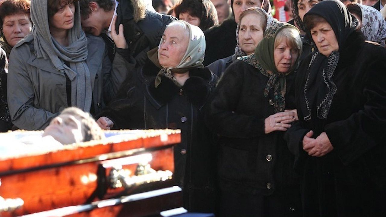 Dünyanın en tuhaf meslekleri! Yas tutucu, profesyonel uykucu...