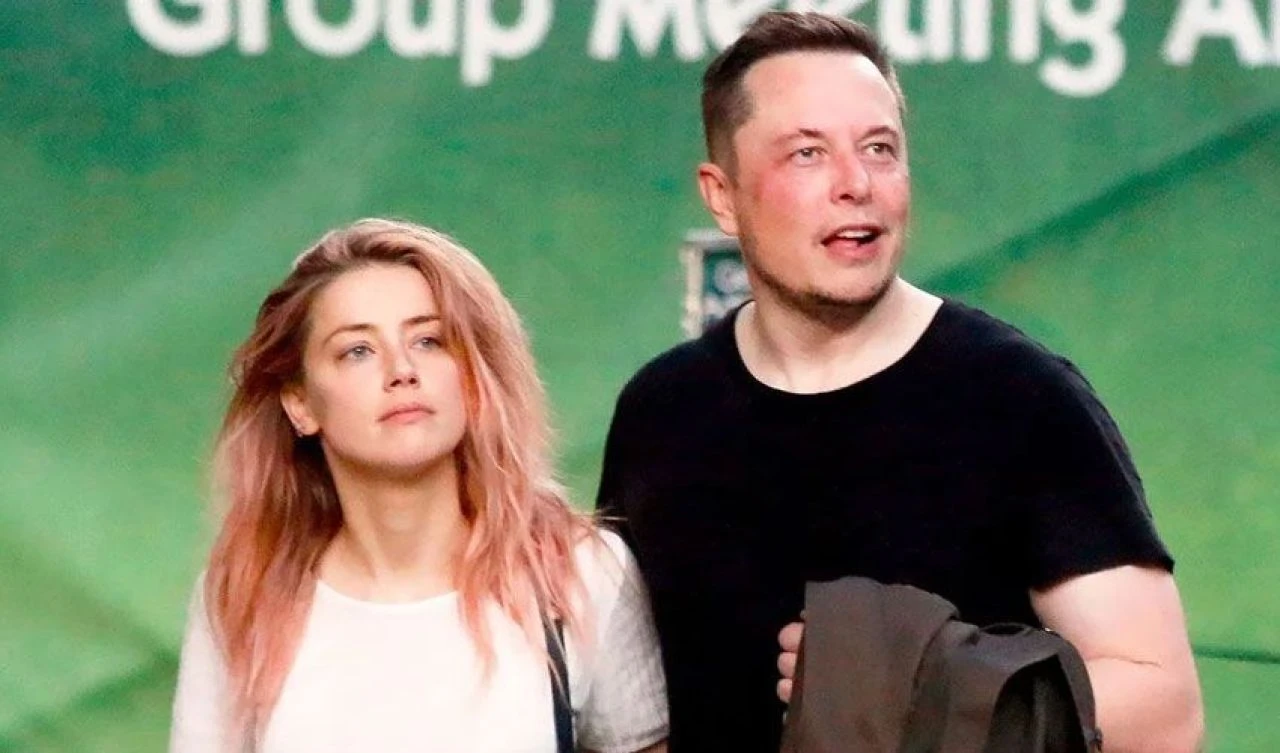 Elon Musk sevgilisini, düşmanlarını, çalışanlarını casus gibi izliyor! Ağızları açık bırakan iddialar - 1. Resim